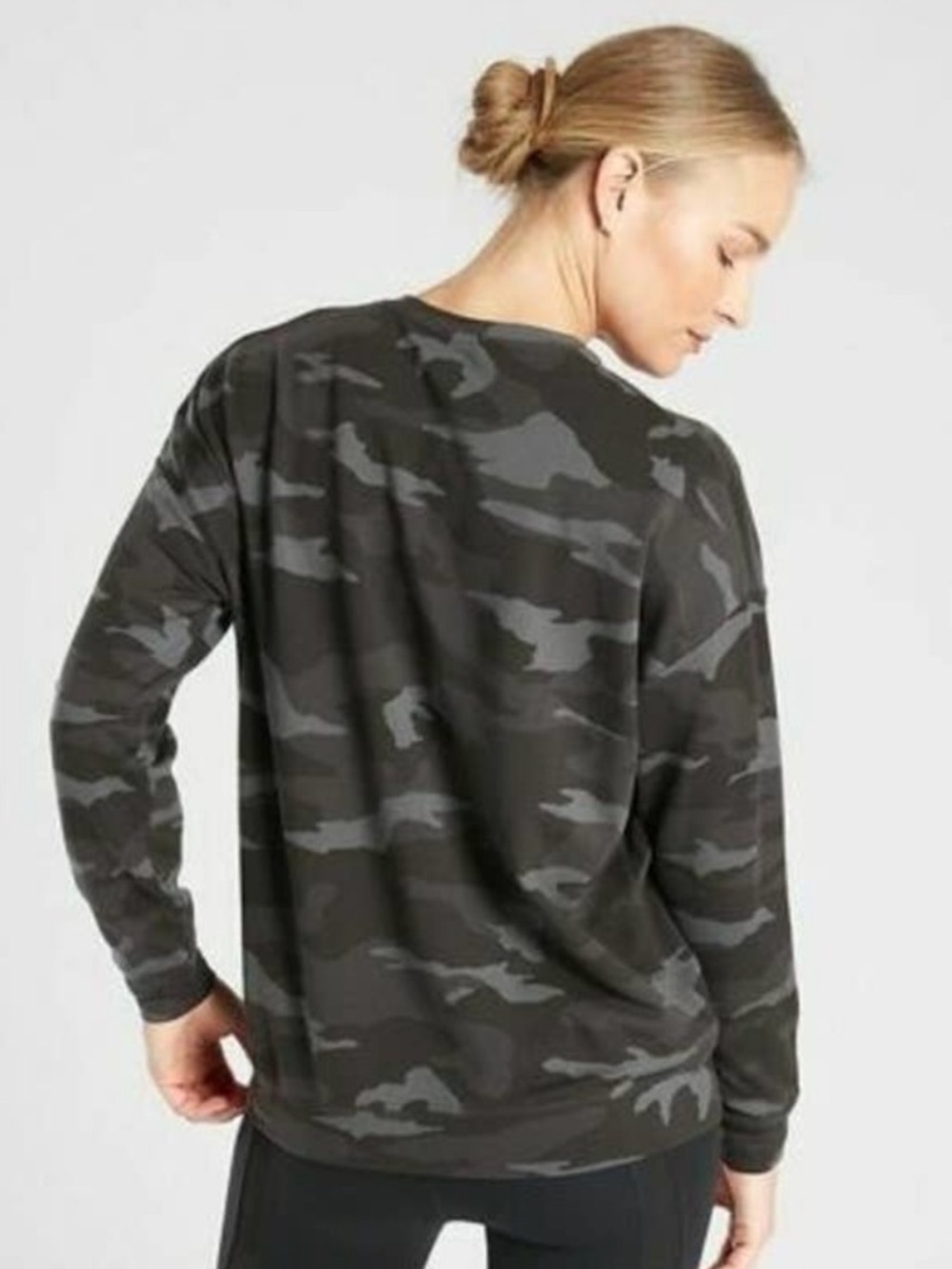 Athleta Studio to Street Sweatshirt Gray Camo Crewneck Athleisure Lounge Small - Picture 3 of 8